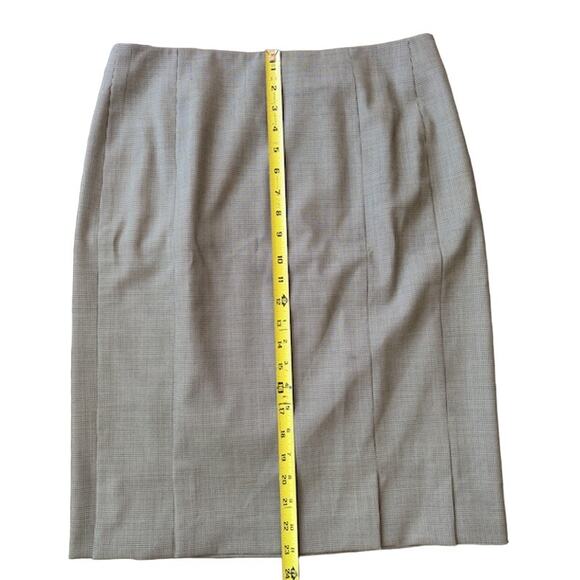 Akris Punto Black & White Micro Houndstooth Pencil Skirt, US Size 8 - Picture 6 of 12